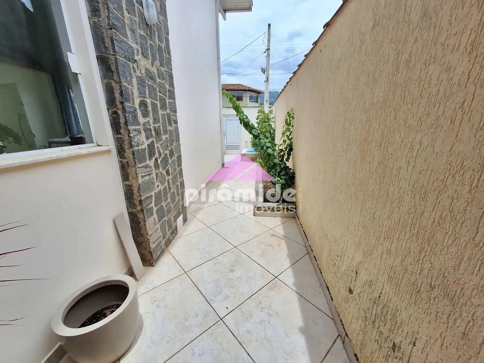 Casa, 3 quartos, 285 m² - Foto 31