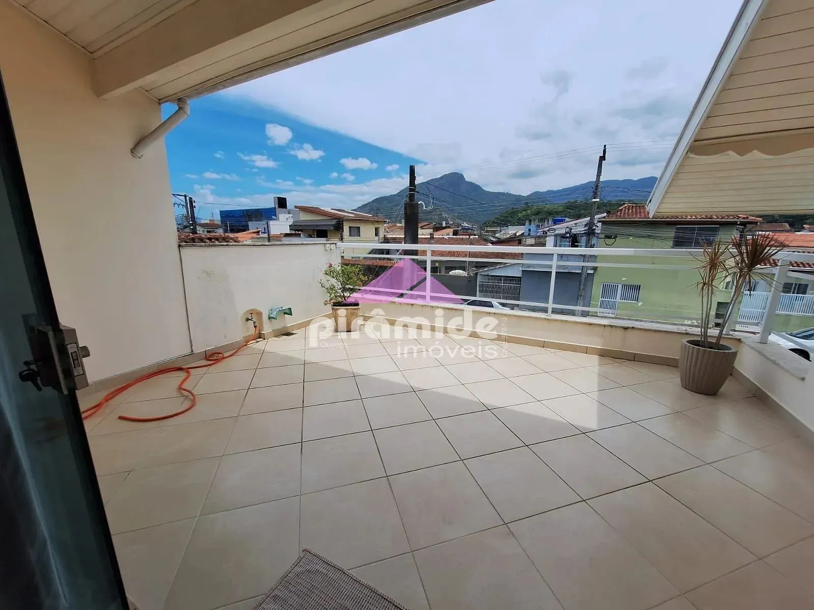 Casa, 3 quartos, 285 m² - Foto 10