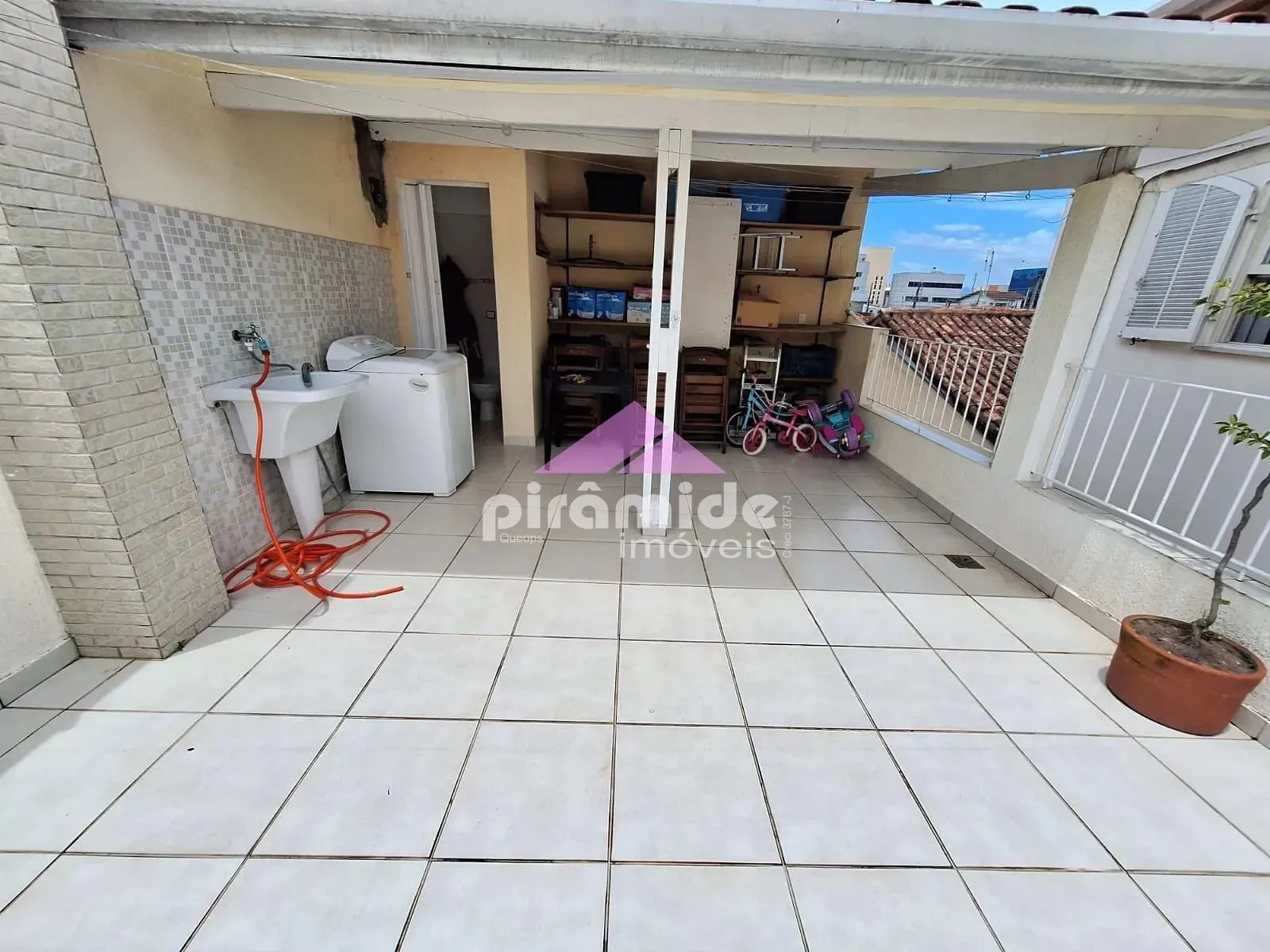 Casa, 3 quartos, 285 m² - Foto 29