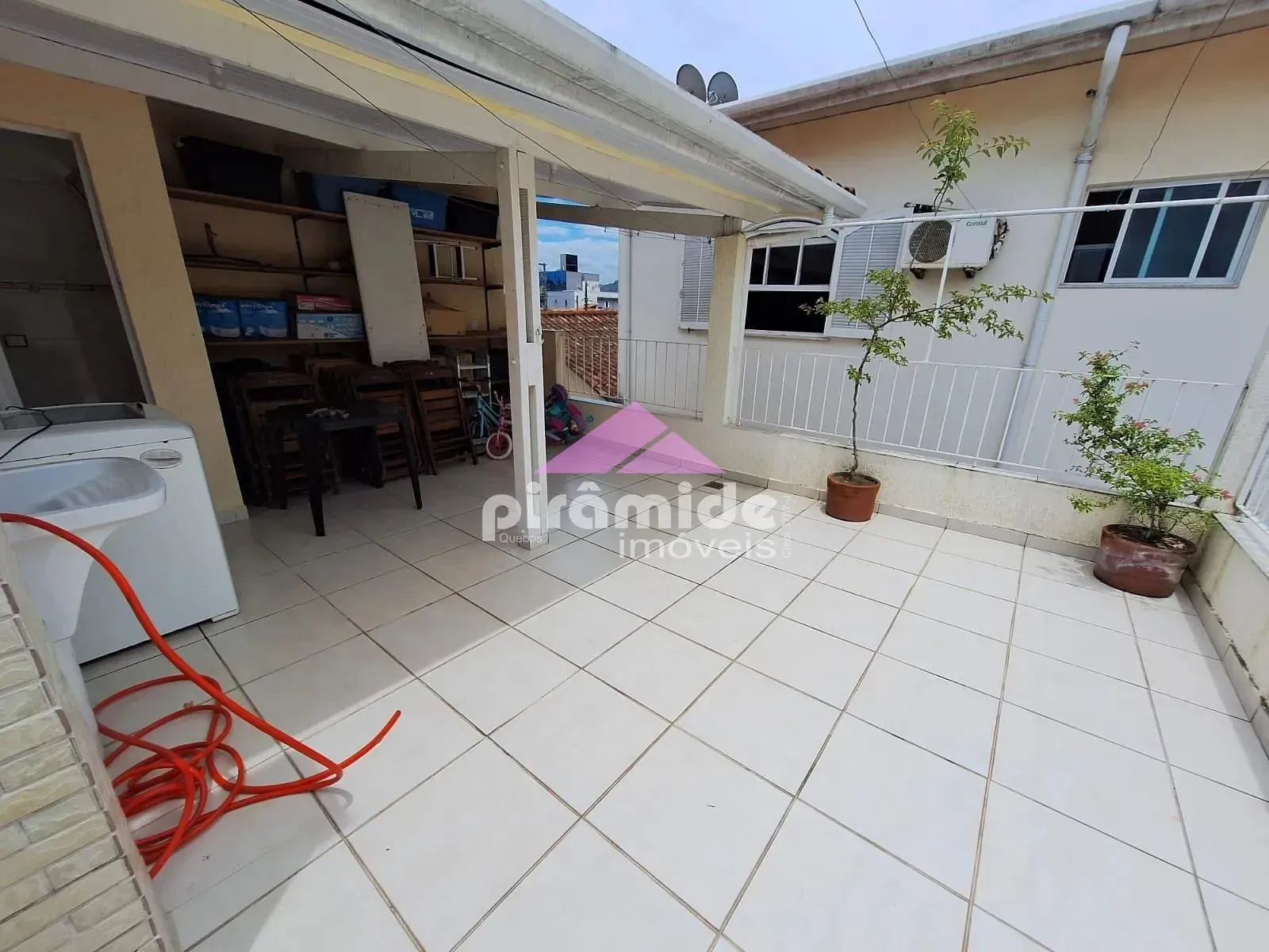 Casa, 3 quartos, 285 m² - Foto 28