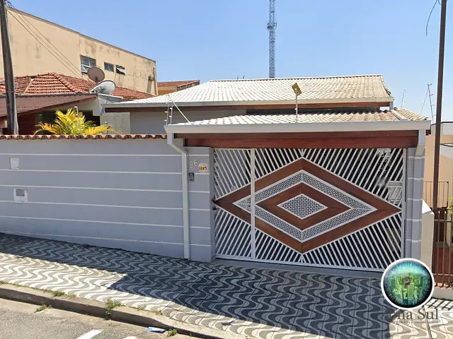 Casa com 300m² 2 quartos e 2 banheiros, à venda, no bairro Centro em Votorantim