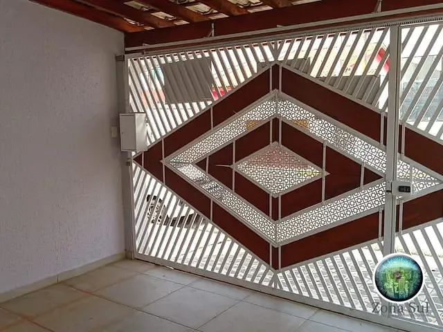 Casa com 300m² 2 quartos e 2 banheiros, à venda, no bairro Centro em Votorantim