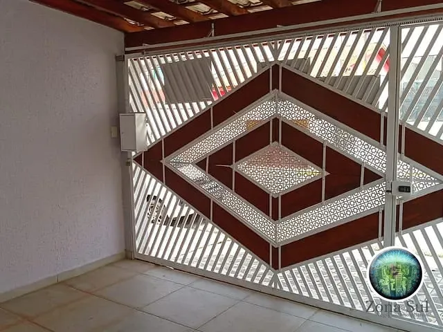 Casa com 300m² 2 quartos e 2 banheiros, à venda, no bairro Centro em Votorantim