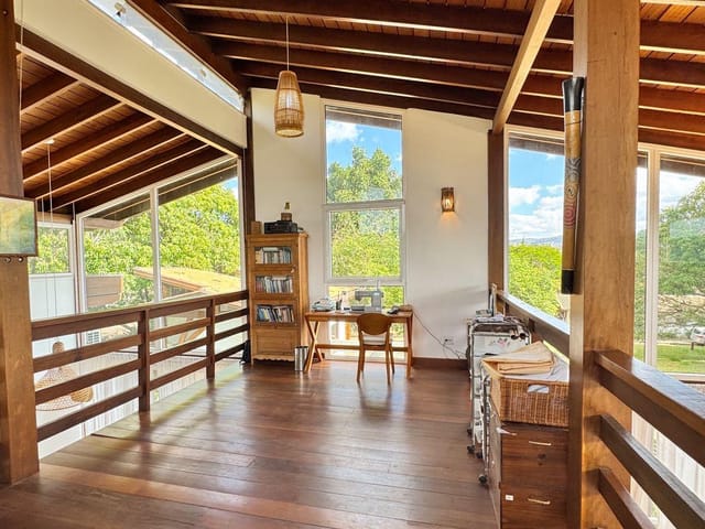 Casa com 2706m² 3 quartos e 5 banheiros, à venda ou para alugar, no bairro Vila Velha em Santana de Parnaíba