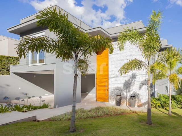 Casa 4 quartos e 6 banheiros, à venda, no bairro Tamboré em Santana de Parnaíba