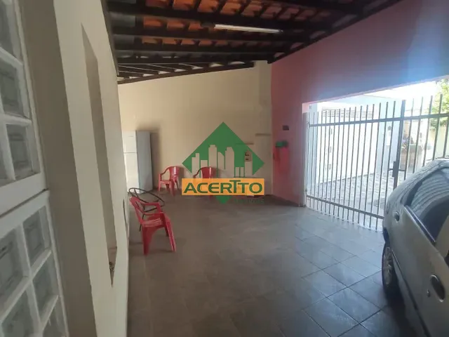 Casa com 197m² 4 quartos e 3 banheiros, à venda, no bairro Conjunto Habitacional Nossa Senhora Aparecida em Araçatuba