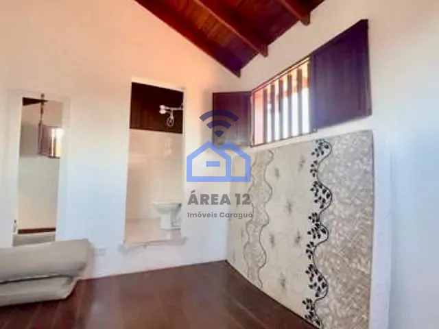Casa com 300m² 2 quartos e 3 banheiros, à venda, no bairro Loteamento Sato em Caraguatatuba