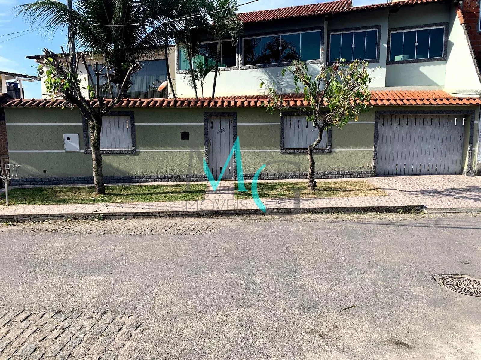 Casa, 3 quartos, 202 m² - Foto 1