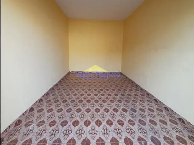 Casa com 363m² 3 quartos e 2 banheiros, para alugar, no bairro Centro em Capivari