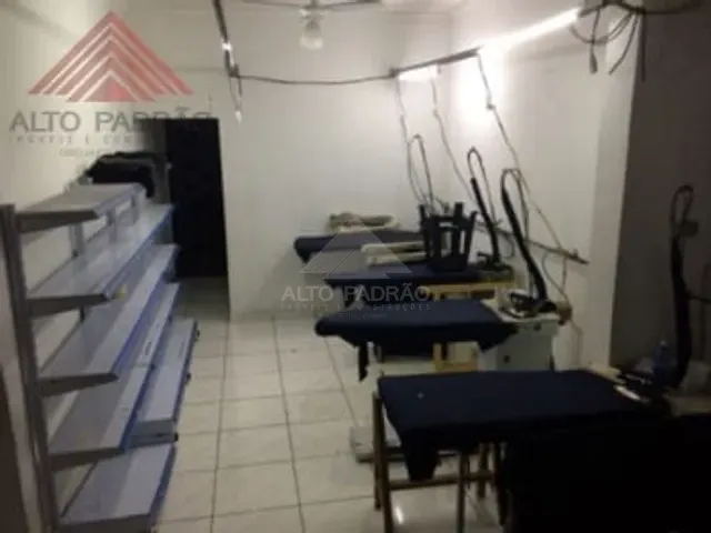 Casa à venda, no bairro Vila Magini em Mauá