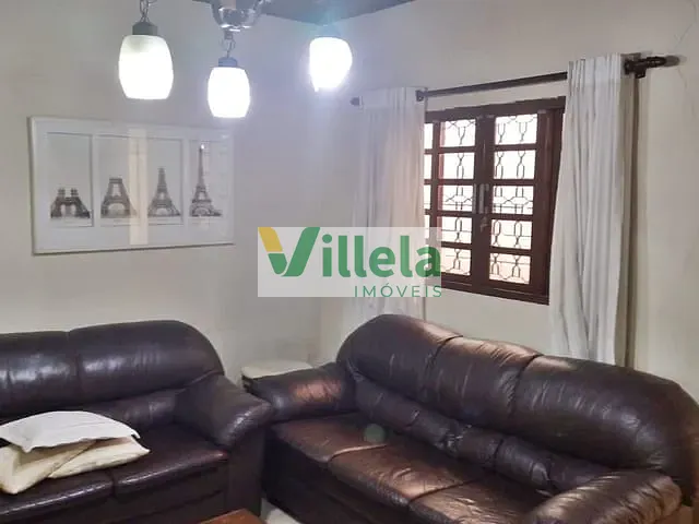 Casa com 250m² 3 quartos e 1 banheiro, à venda, no bairro Vila Ercília em Itaquaquecetuba
