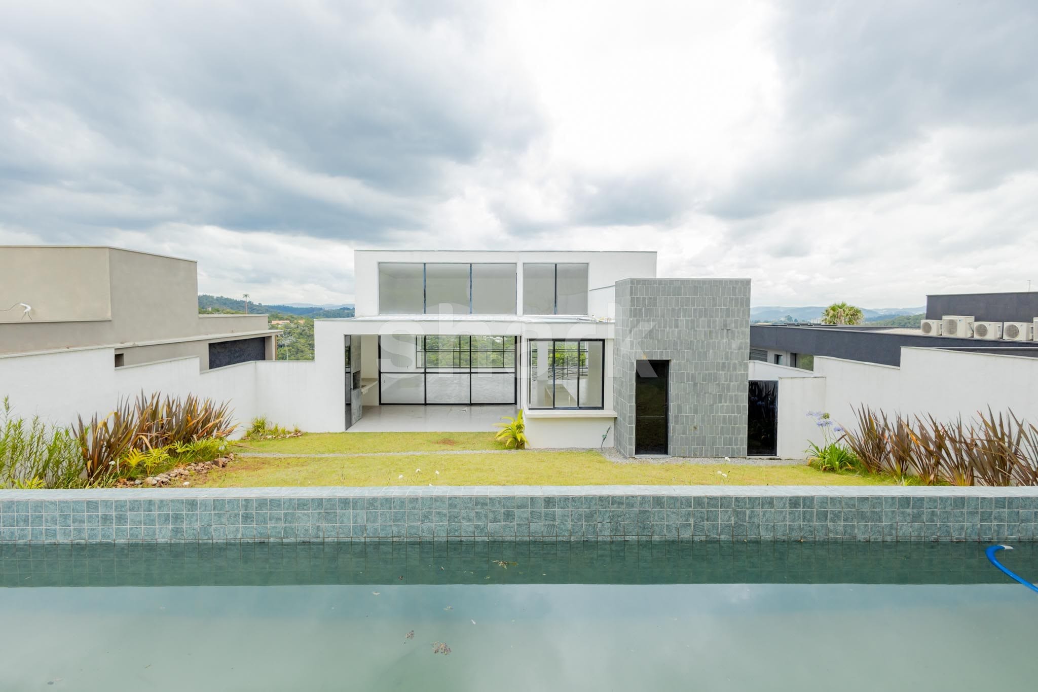 Casa em Alphaville — foto 1
