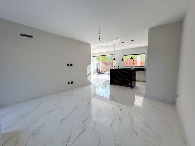 Casa com 180m² 4 quartos e 4 banheiros, à venda, no bairro Vargem Pequena em Rio de Janeiro