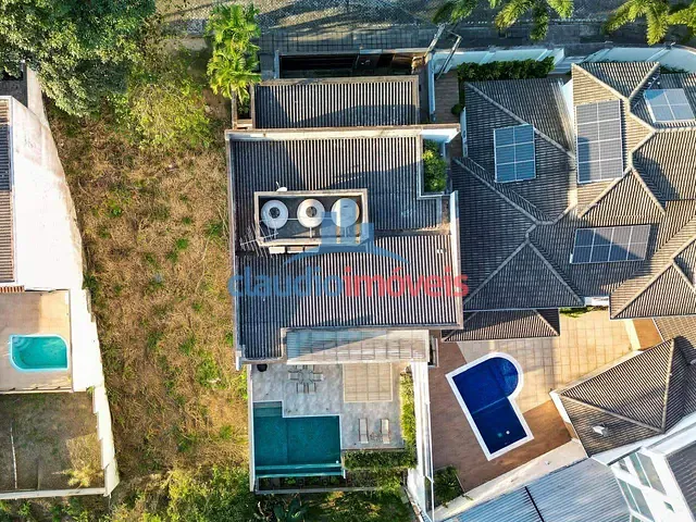 Casa 3 quartos e 6 banheiros, à venda, no bairro Jardim Amália em Volta Redonda