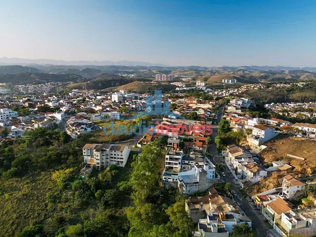 Casa 3 quartos e 6 banheiros, à venda, no bairro Jardim Amália em Volta Redonda