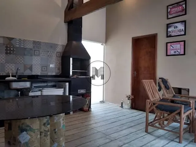 Casa com 228m² 2 quartos e 3 banheiros, à venda, no bairro Belvedere Club dos 500 em Guaratinguetá