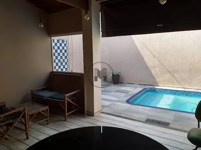 Casa com 228m² 2 quartos e 3 banheiros, à venda, no bairro Belvedere Club dos 500 em Guaratinguetá