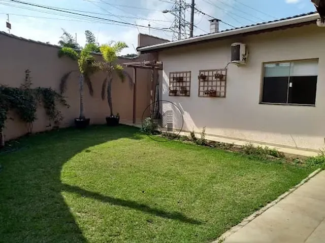 Casa com 228m² 2 quartos e 3 banheiros, à venda, no bairro Belvedere Club dos 500 em Guaratinguetá