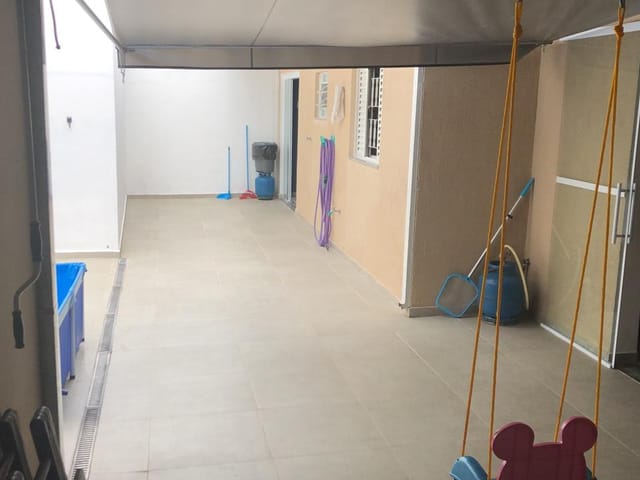 Casa 3 quartos e 5 banheiros, à venda, no bairro Santana em Pindamonhangaba