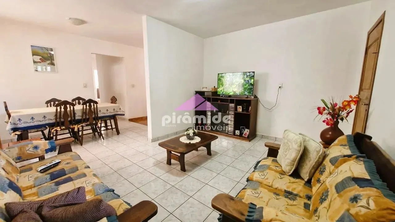 Casa, 3 quartos, 253 m² - Foto 2