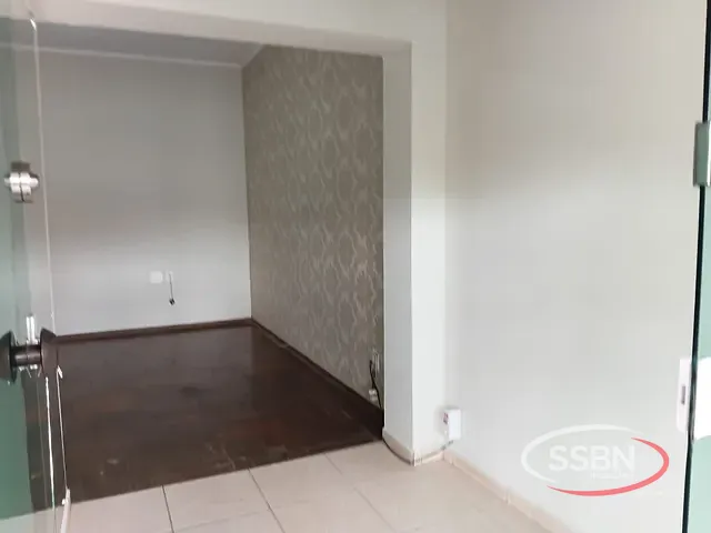 Casa 3 quartos e 1 banheiro, para alugar, no bairro Centro em Nova Odessa