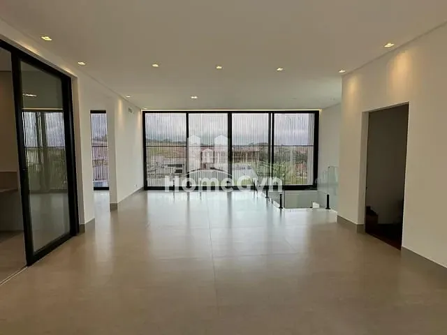 Casa com 525m² 4 quartos e 6 banheiros, à venda, no bairro Jardins Itália em Goiânia