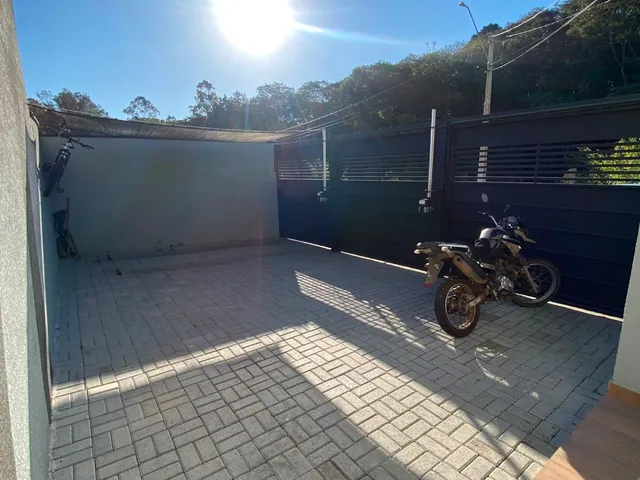 Casa 3 quartos e 1 banheiro, para alugar, no bairro Barreiro em Extrema