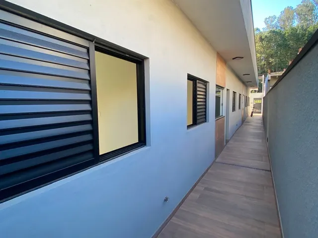 Casa 3 quartos e 1 banheiro, para alugar, no bairro Barreiro em Extrema