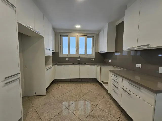 Casa com 580m² 5 quartos e 7 banheiros, à venda, no bairro Alphaville Residencial Dois em Barueri