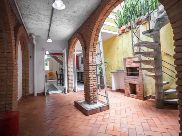 Casa com 110m² 2 quartos e 2 banheiros, à venda, no bairro Pinheiros em São Paulo