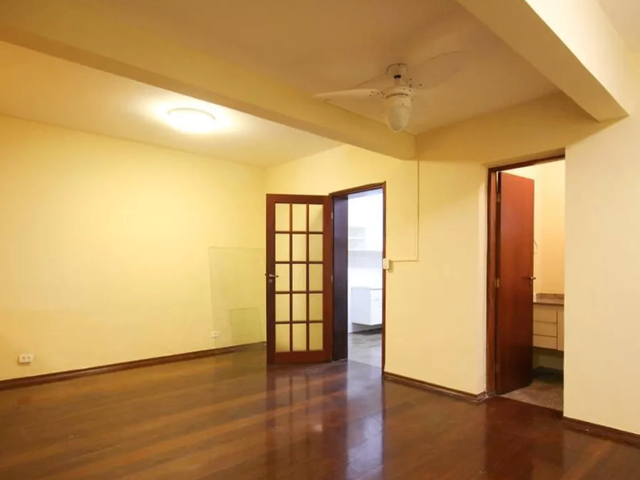 Casa 4 quartos e 3 banheiros, à venda, no bairro Vila Nova Conceição em São Paulo