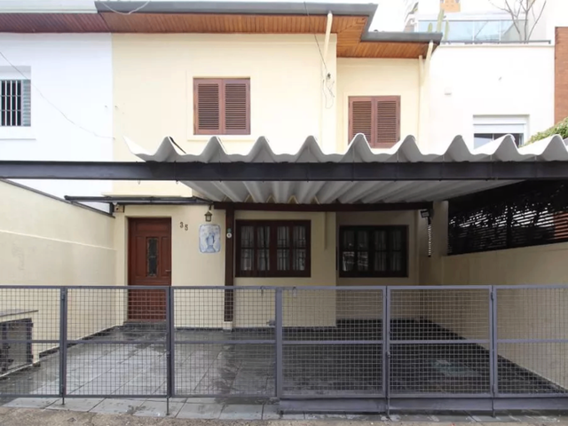 Casa 4 quartos e 3 banheiros, à venda, no bairro Vila Nova Conceição em São Paulo