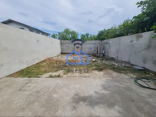 Casa com 248m² 3 quartos e 2 banheiros, à venda, no bairro Capricórnio II em Caraguatatuba