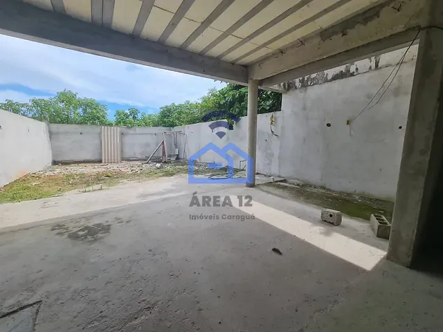 Casa com 248m² 3 quartos e 2 banheiros, à venda, no bairro Capricórnio II em Caraguatatuba