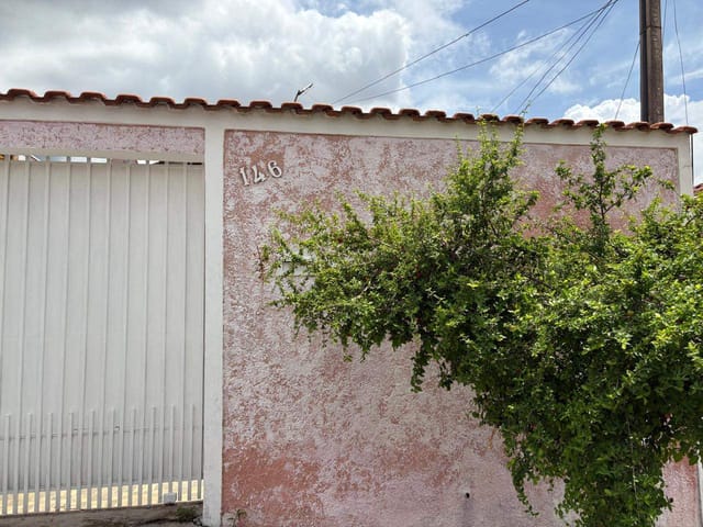 Casa com 180m² 2 quartos e 2 banheiros, à venda, no bairro Conjunto Residencial Parque São Bento em Campinas