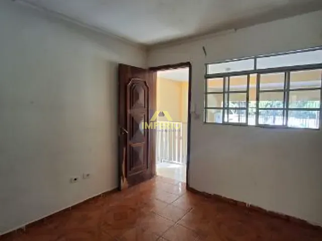 Casa 2 quartos e 1 banheiro, à venda, no bairro Nossa Senhora do Monte Serrat em Salto