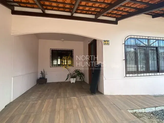 Casa com 154m² 3 quartos e 2 banheiros, à venda, no bairro Jardim Sofia em Joinville