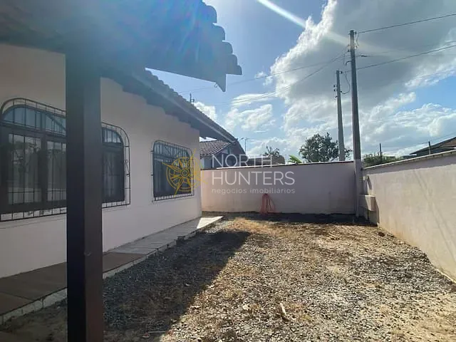 Casa com 154m² 3 quartos e 2 banheiros, à venda, no bairro Jardim Sofia em Joinville