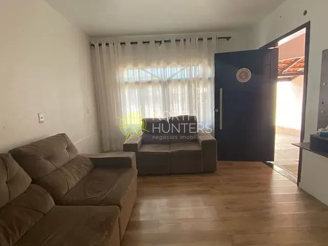 Casa com 154m² 3 quartos e 2 banheiros, à venda, no bairro Jardim Sofia em Joinville
