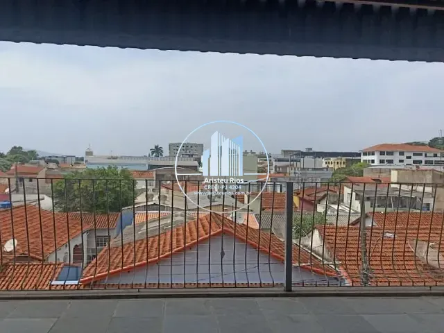 Casa com 288m² 5 quartos e 3 banheiros, à venda, no bairro Jardim Olímpico em Pouso Alegre