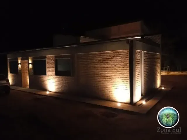 Casa com 1000m² 4 quartos e 2 banheiros, à venda, no bairro Floresta em Sarapuí