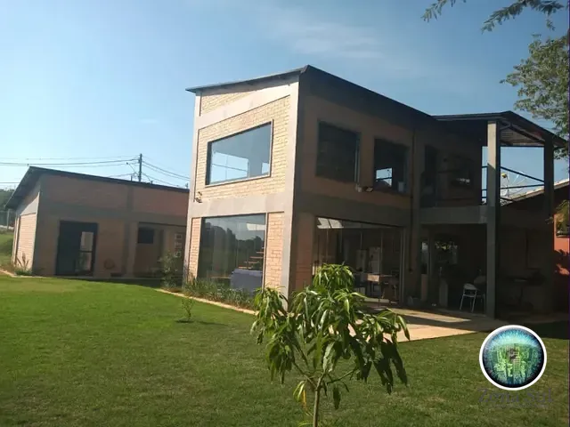 Casa com 1000m² 4 quartos e 2 banheiros, à venda, no bairro Floresta em Sarapuí