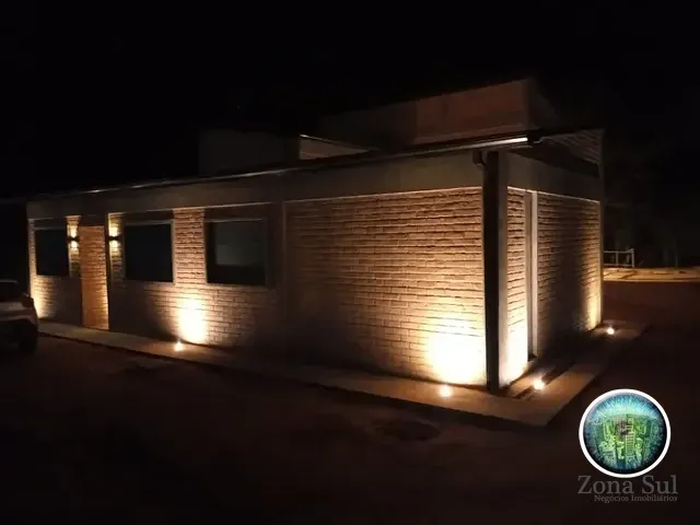 Casa com 1000m² 4 quartos e 2 banheiros, à venda, no bairro Floresta em Sarapuí