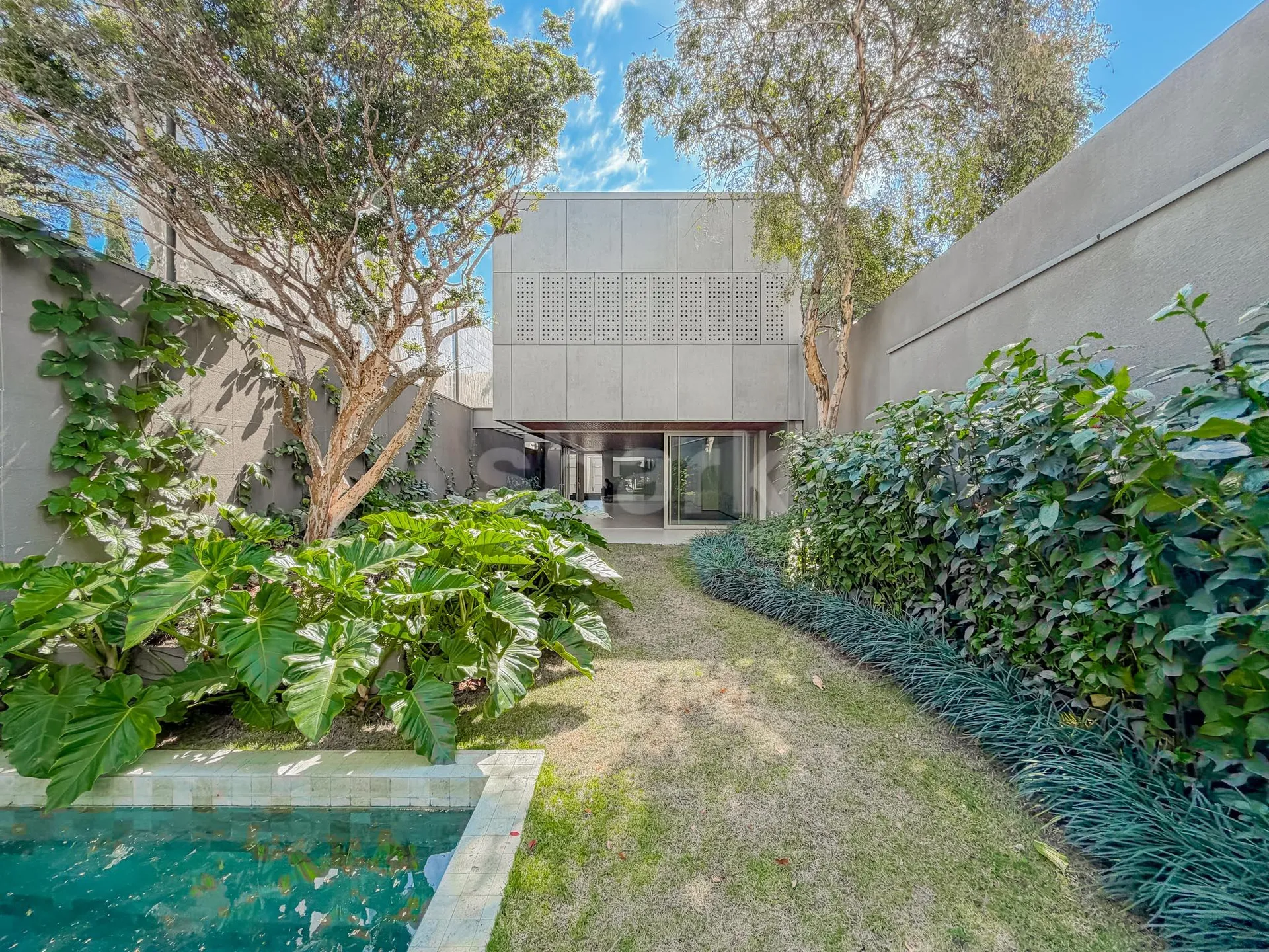 Casa em Jardim Europa — foto 1