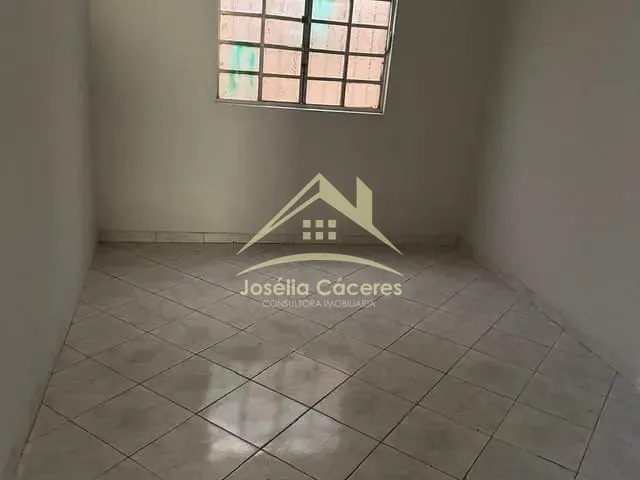 Casa com 325m² 4 quartos e 3 banheiros, à venda, no bairro Cristo Rei em Várzea Grande