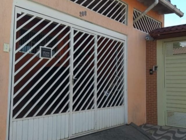 Casa com 176m² 3 quartos e 2 banheiros, à venda, no bairro Aliança em Osasco
