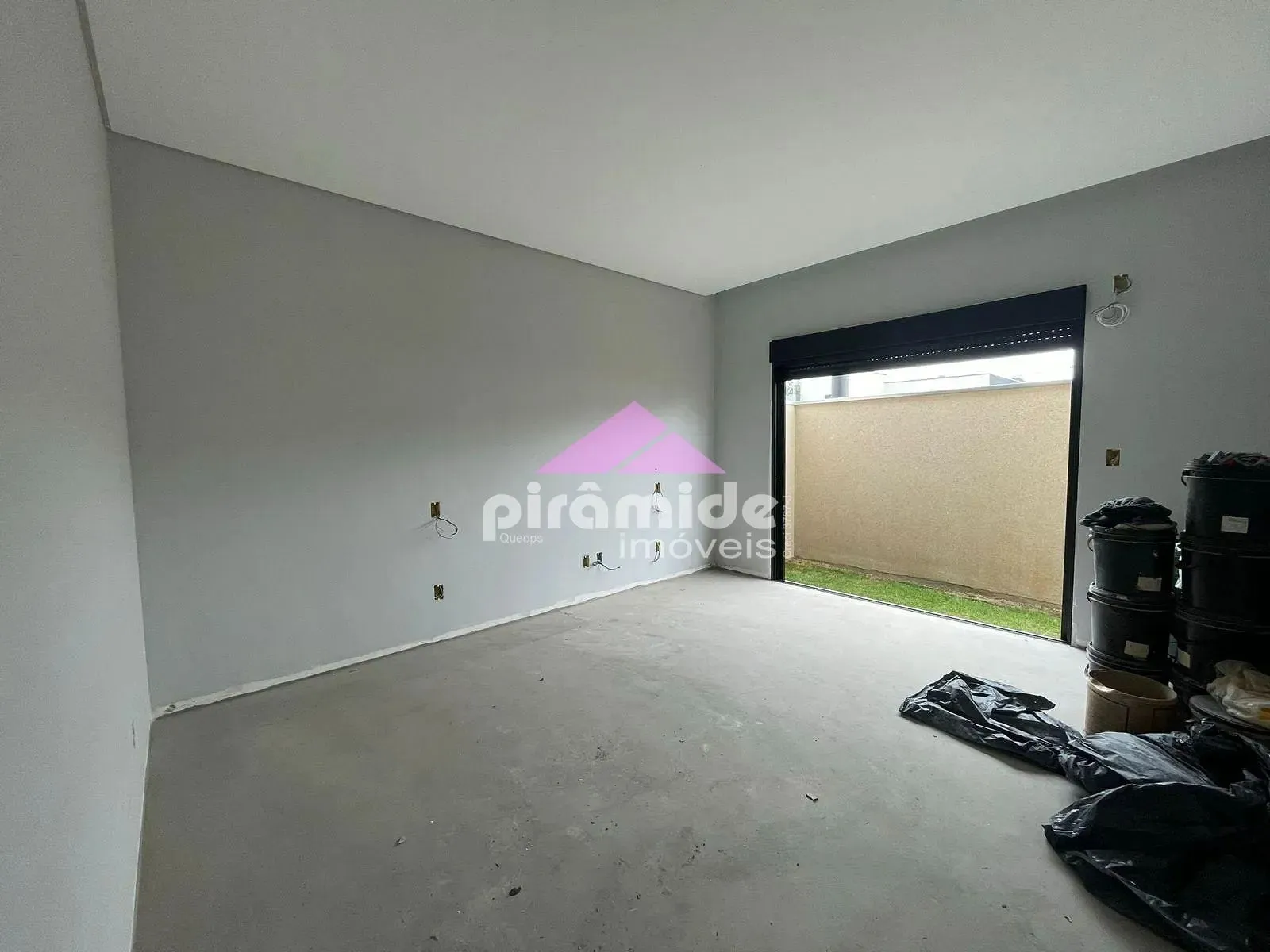 Casa, 3 quartos, 142 m² - Foto 1