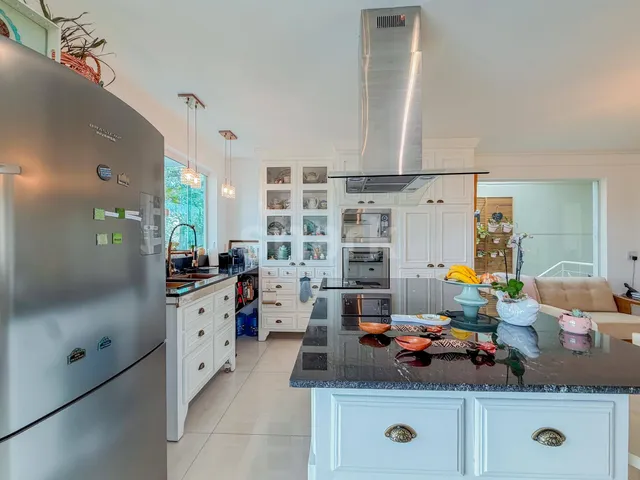 Casa com 300m² 4 quartos e 6 banheiros, à venda, no bairro Brooklin Paulista em São Paulo