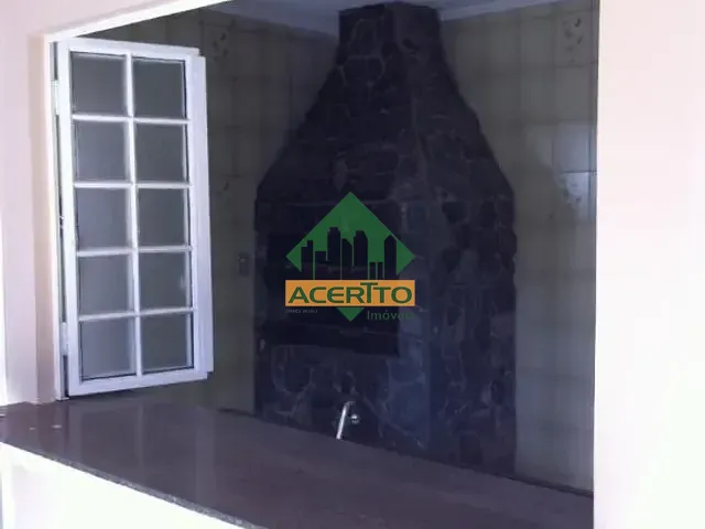 Casa com 300m² 3 quartos e 3 banheiros, à venda, no bairro Planalto em Araçatuba