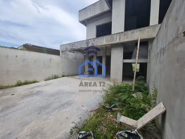 Casa com 248m² 3 quartos e 2 banheiros, à venda, no bairro Capricórnio II em Caraguatatuba